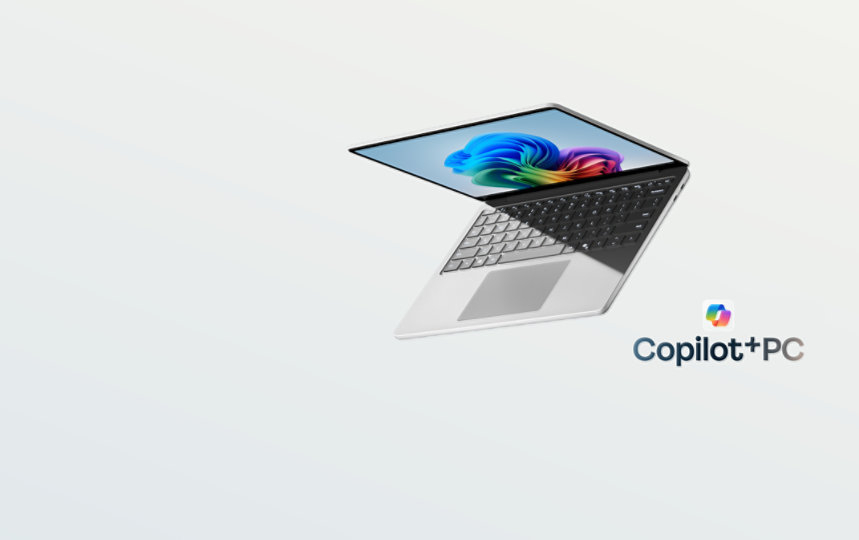Um Surface Laptop, Copilot+ PC, 13 polegadas na cor platina.